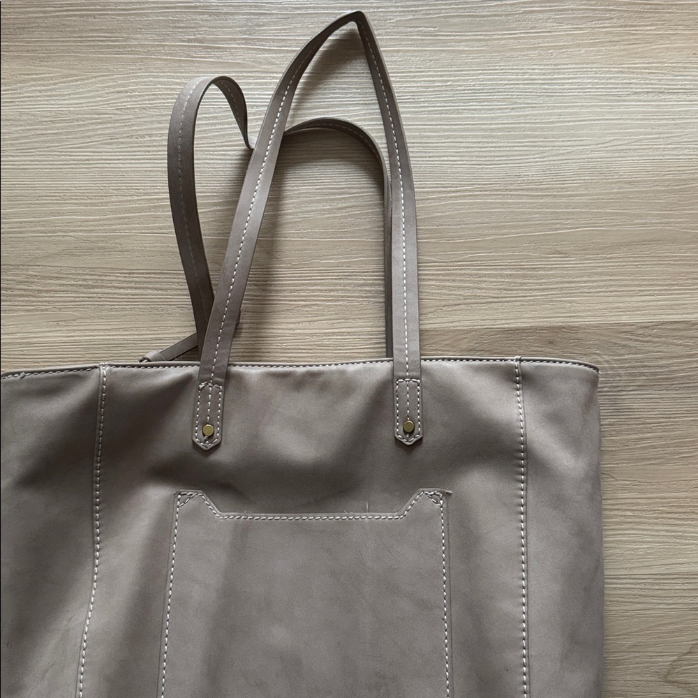 Universal Thread Tote - image 2